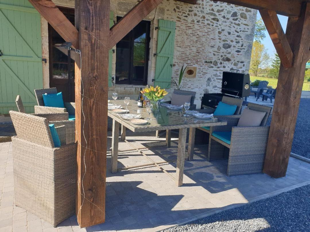 La Maison Du Lac Lavaud Saint-Quentin-sur-Charente Eksteriør bilde