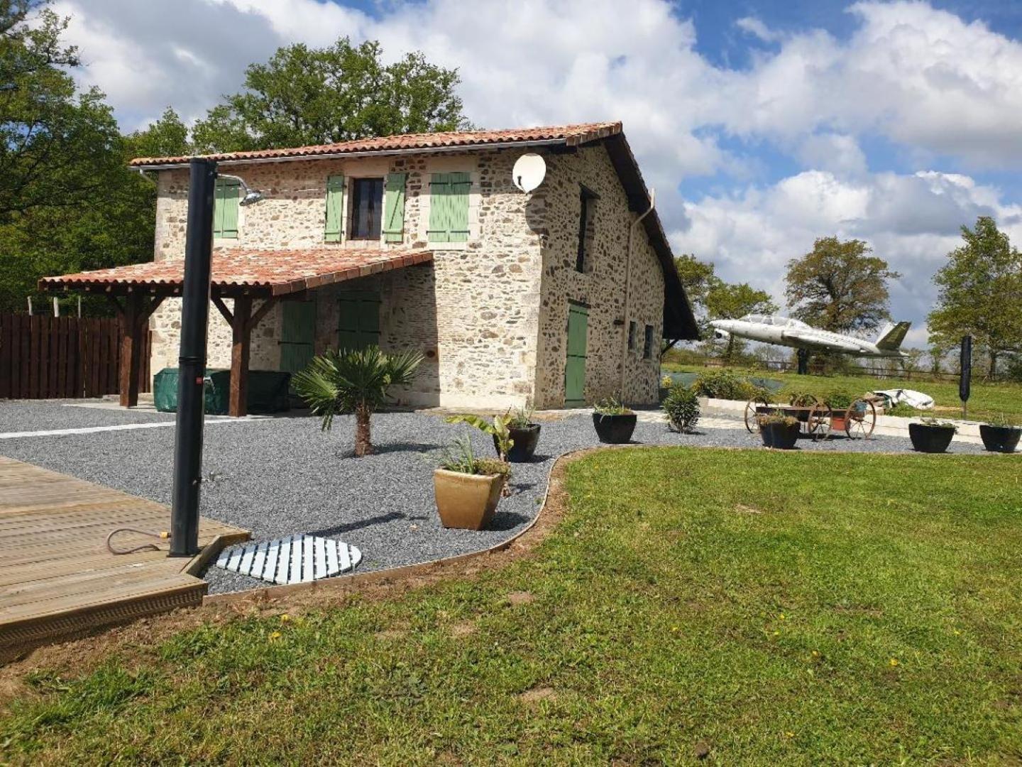 La Maison Du Lac Lavaud Saint-Quentin-sur-Charente Eksteriør bilde