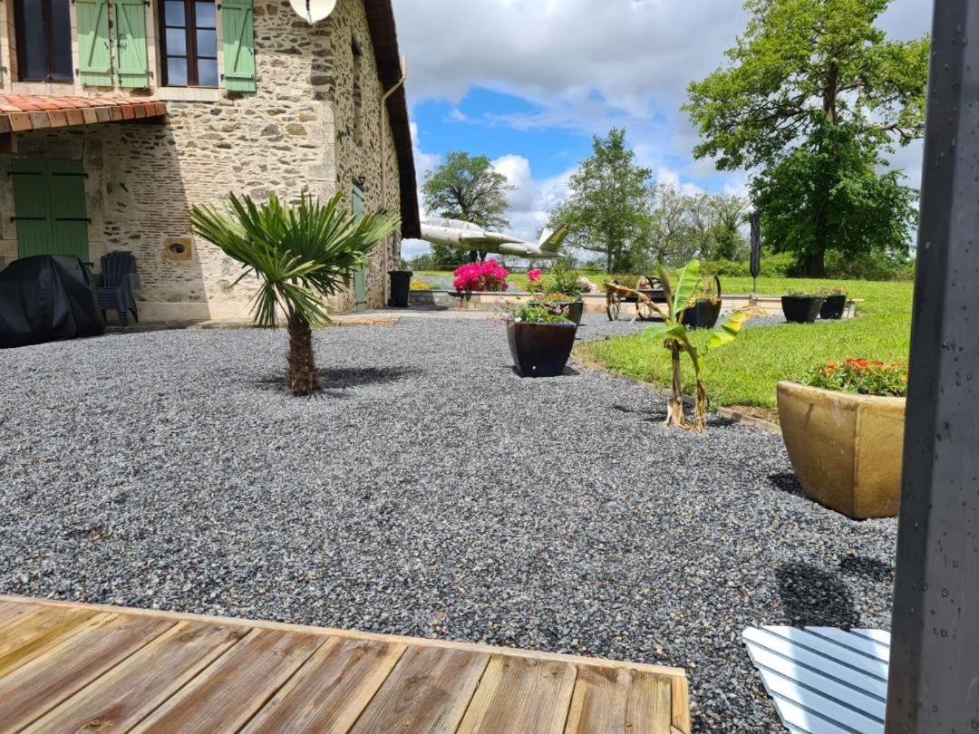 La Maison Du Lac Lavaud Saint-Quentin-sur-Charente Eksteriør bilde